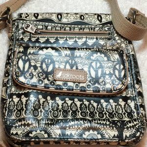 CLOSET CLOSING SALE! Like New Sakroots Black Cream Crossbody Shoulder